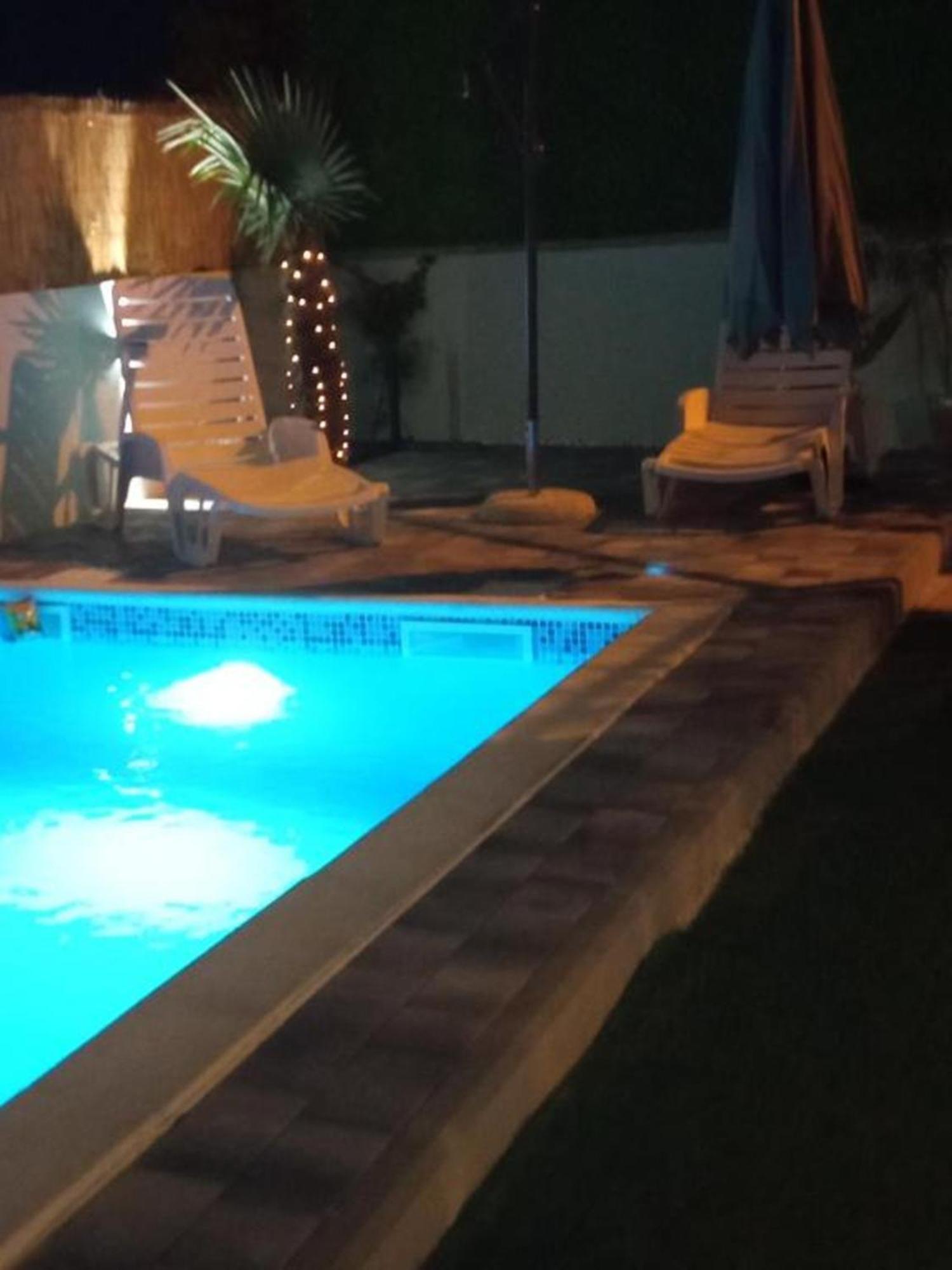 Summer House With Heated Swimming Pool Mostar Eksteriør billede